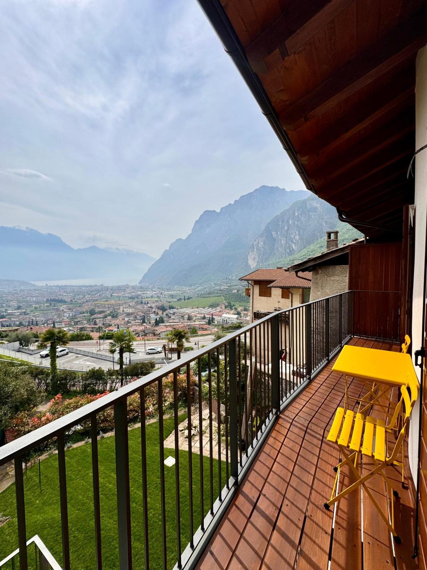 Eco Garda Hill Apartamento Tenno Exterior foto